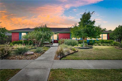 /international/us/345-doddridge-street-corpus-christi-tx-110101406853/?lang=en