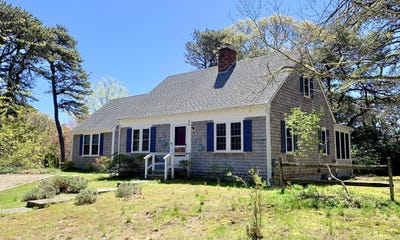 /international/us/20-priscilla-circle-eastham-ma-110107998456/