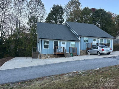 /international/us/17-meredith-lane-marion-nc-110098966670/