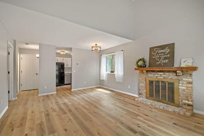 /international/us/5401-w-brenner-pass-fridley-mn-110109189130/
