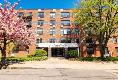 /international/us/20910-41st-avenue-bayside-ny-110107269133/