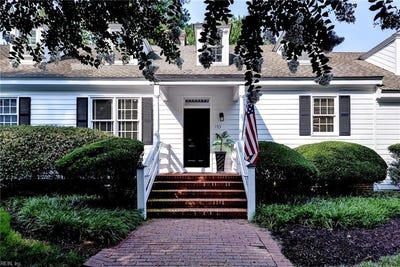 /international/us/103-dogleg-drive-williamsburg-va-110109811509/