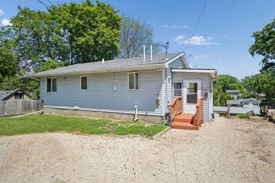 /international/us/320-e-hughes-avenue-des-moines-ia-110108386055/