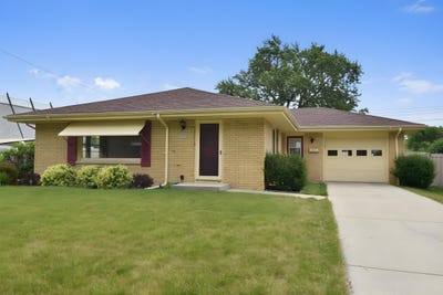 /international/us/925-virginia-st-racine-wi-110108491092/