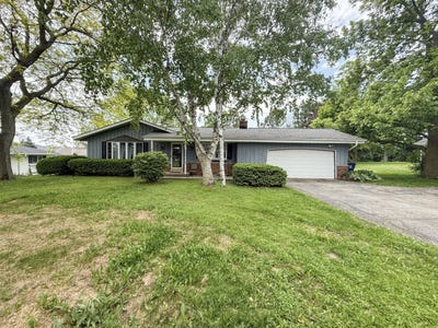 /international/us/2311-w-oakwood-rd-oak-creek-wi-110100813662/