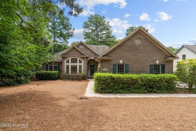/international/us/143-longleaf-drive-west-end-nc-110101148674/?lang=en