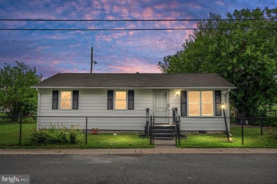 /international/us/310-franklin-street-colonial-beach-va-110100634028/?lang=zh-tw