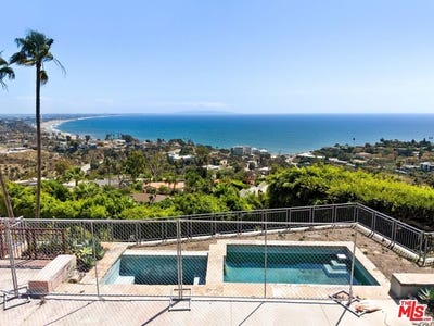 /international/us/633-resolano-dr-pacific-palisades-ca-110119965371/