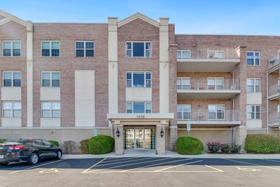 /international/us/1200-s-prospect-avenue-elmhurst-il-110109209126/