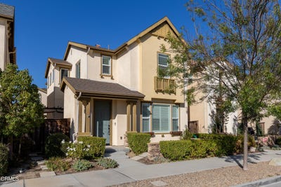 /international/us/1768-impatiens-place-ventura-ca-110108478471/