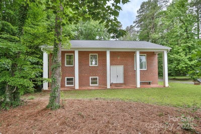 /international/us/6414-old-us-hwy-421-east-bend-nc-110099995852/?lang=zh-cn
