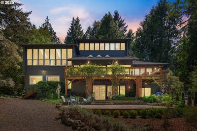 /international/us/560-se-59th-ct-hillsboro-or-110108363052/