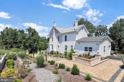 /international/us/5751-zoe-lane-frederick-md-110101268579/