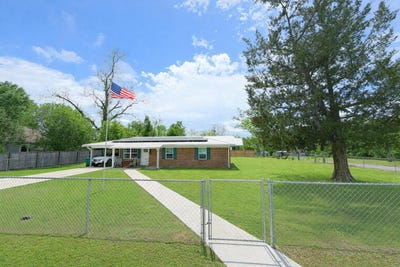 /international/us/4479-marion-street-marianna-fl-110107263901/