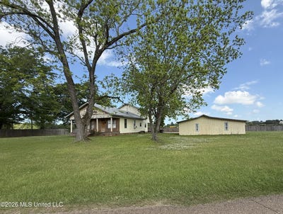 /international/us/169-bankhead-lane-crystal-springs-ms-110107511785/