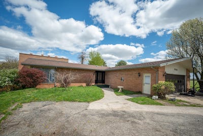 /international/us/7751-s-sheridan-road-sheridan-mi-110107715436/