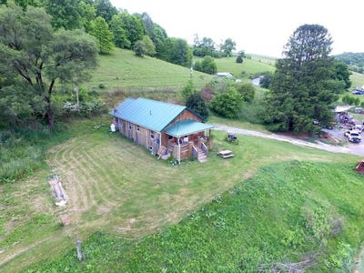 /international/us/8163-w-blue-grass-trail-ceres-va-110092172612/
