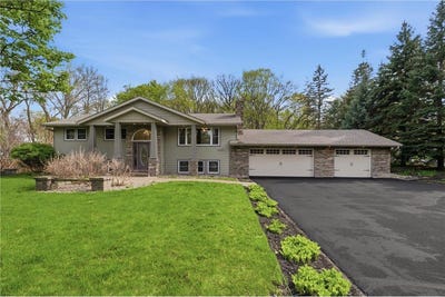 /international/us/6655-tanager-lane-eden-prairie-mn-110107844463/