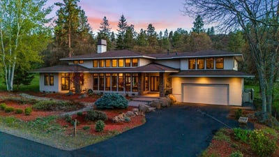 /international/us/6826-dunlin-lane-klamath-falls-or-110098432558/