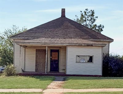 /international/us/409-n-6th-street-sayre-ok-110120550739/