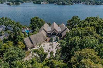 /international/us/820-cedar-crest-drive-lake-ozark-mo-110101090382/