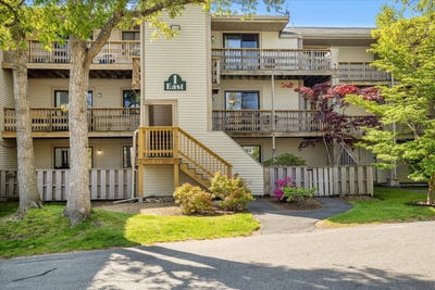 /international/us/800-bearses-way-hyannis-ma-110108394758/