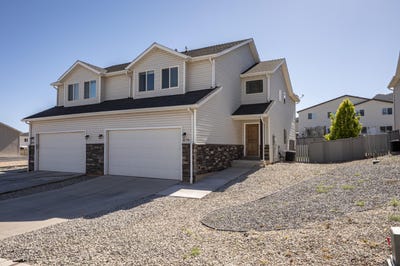/international/us/879-s-25-w-cedar-city-ut-110108738703/
