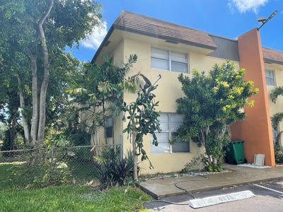 /international/us/6636-sw-41st-street-davie-fl-110107898431/