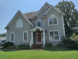 /international/us/7632-old-track-ln-mechanicsville-va-110100467080/