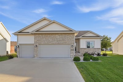/international/us/16696-wilden-drive-clive-ia-110110103608/
