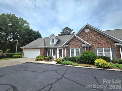 /international/us/687-carlton-drive-gastonia-nc-110108478981/