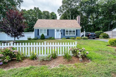 /international/us/37-winsome-road-south-yarmouth-ma-110101500820/