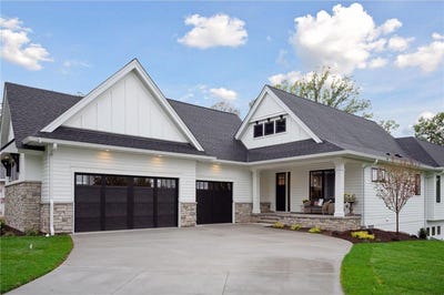 /international/us/7-pondview-trail-north-oaks-mn-110097734004/