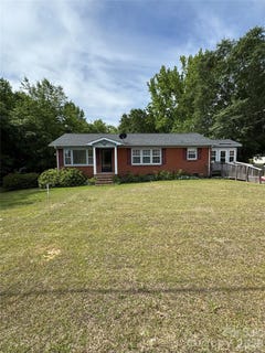/international/us/1100-old-lilesville-road-wadesboro-nc-110108127663/