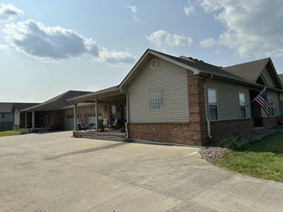 /international/us/104-garden-gate-drive-berea-ky-110108426166/