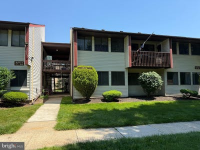 /international/us/a-19-avon-drive-hightstown-nj-110108817380/