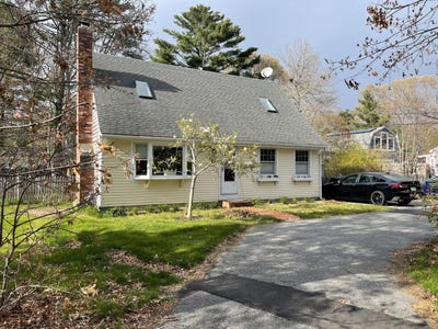 /international/us/70-quinaquisset-avenue-mashpee-ma-110107615453/