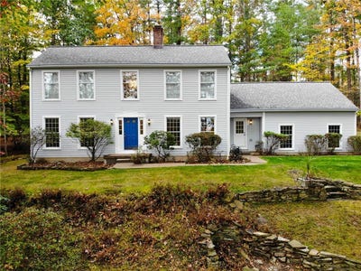 /international/us/48-s-oakwood-drive-painted-post-ny-110109060256/