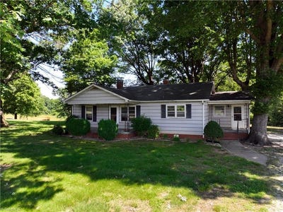/international/us/5615-siloam-road-siloam-nc-110099699919/
