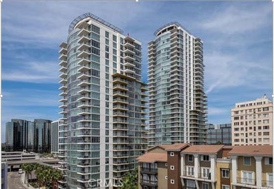 /international/us/411-w-seaside-way-long-beach-ca-110120096843/