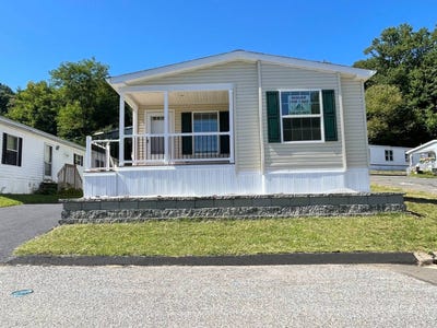 /international/us/501-bridgeport-avenue-shelton-ct-110120746524/