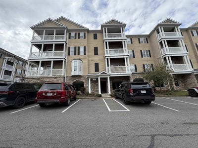 /international/us/1235-suncrest-village-morgantown-wv-110110322103/