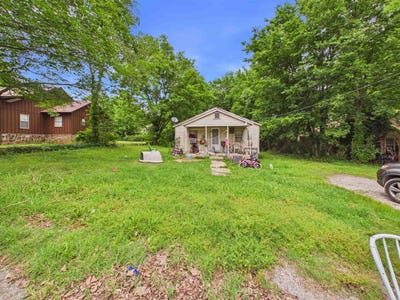 /international/us/190-w-mark-street-batesville-ar-110108545533/