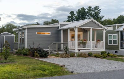 /international/us/31-strolling-easy-lane-flat-rock-nc-110101242103/?lang=en