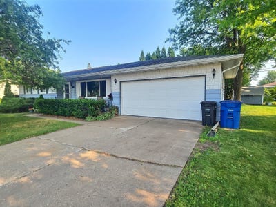 /international/us/915-w-linwood-avenue-oshkosh-wi-110101088800/?lang=id