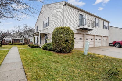 /international/us/15834-n-franklin-drive-clinton-twp-mi-110107630817/