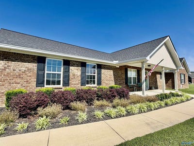 /international/us/275-county-road-468-centre-al-110108089621/