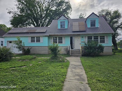 /international/us/423-n-elizabeth-street-nevada-mo-110100344705/