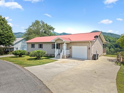 /international/us/533-lemons-branch-road-bryson-city-nc-110108221652/