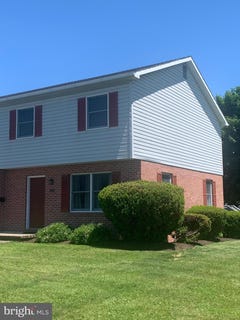 /international/us/205-linden-avenue-n-greencastle-pa-110108570213/